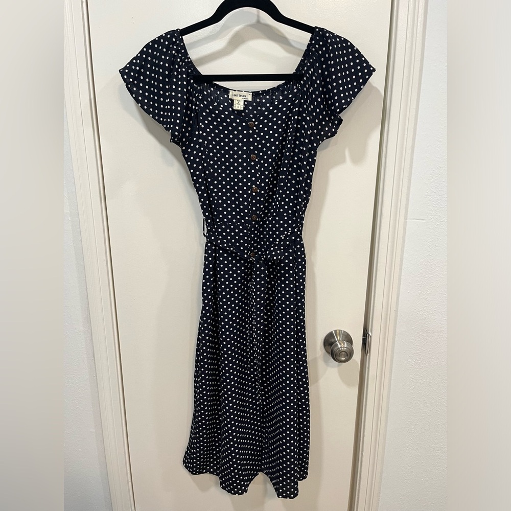 NWOT Monteau Los Angeles Blue White Polka Dot Midi Dress Tie Front fake buttons
